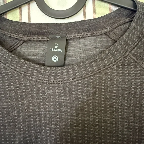 Black Metal Vent Tech Long Sleeve - Picture 3 of 3